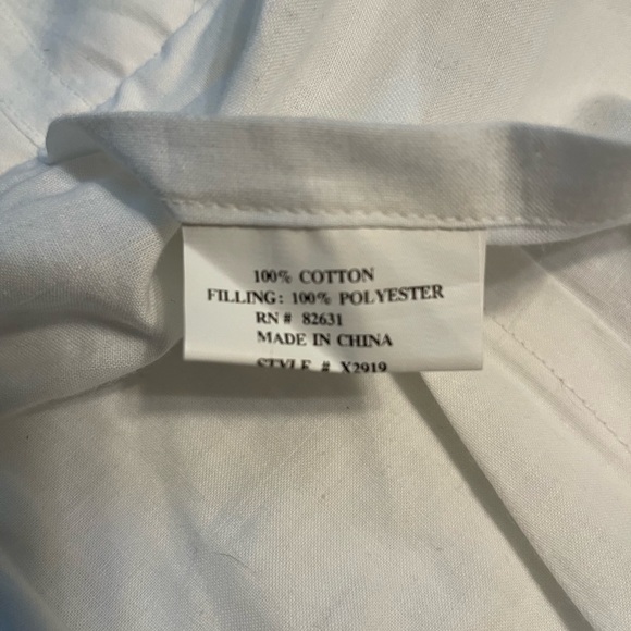 2 Vintage Floral Embroidered  Pillow Shams . 20” X 20” - Picture 6 of 10